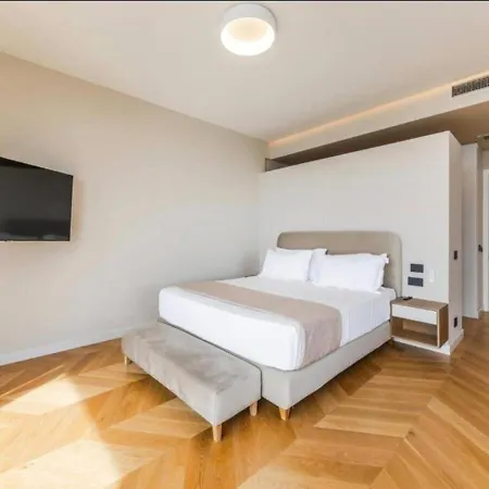 By Ps - Bay Hotel Durres