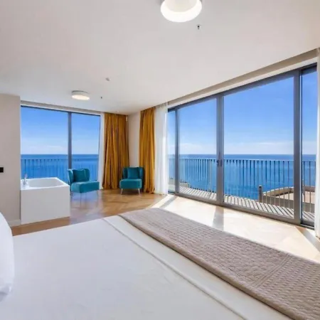 By Ps - Bay Hotel Durres