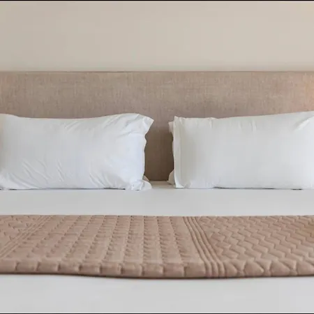 By Ps - Bay 4* Durres